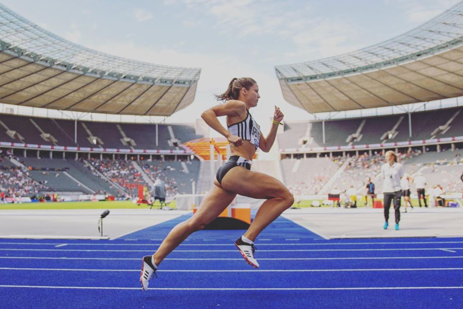 Sprinterin Ruth Spelmeyer ist Teil der Breakfast Heroes von Wholey
