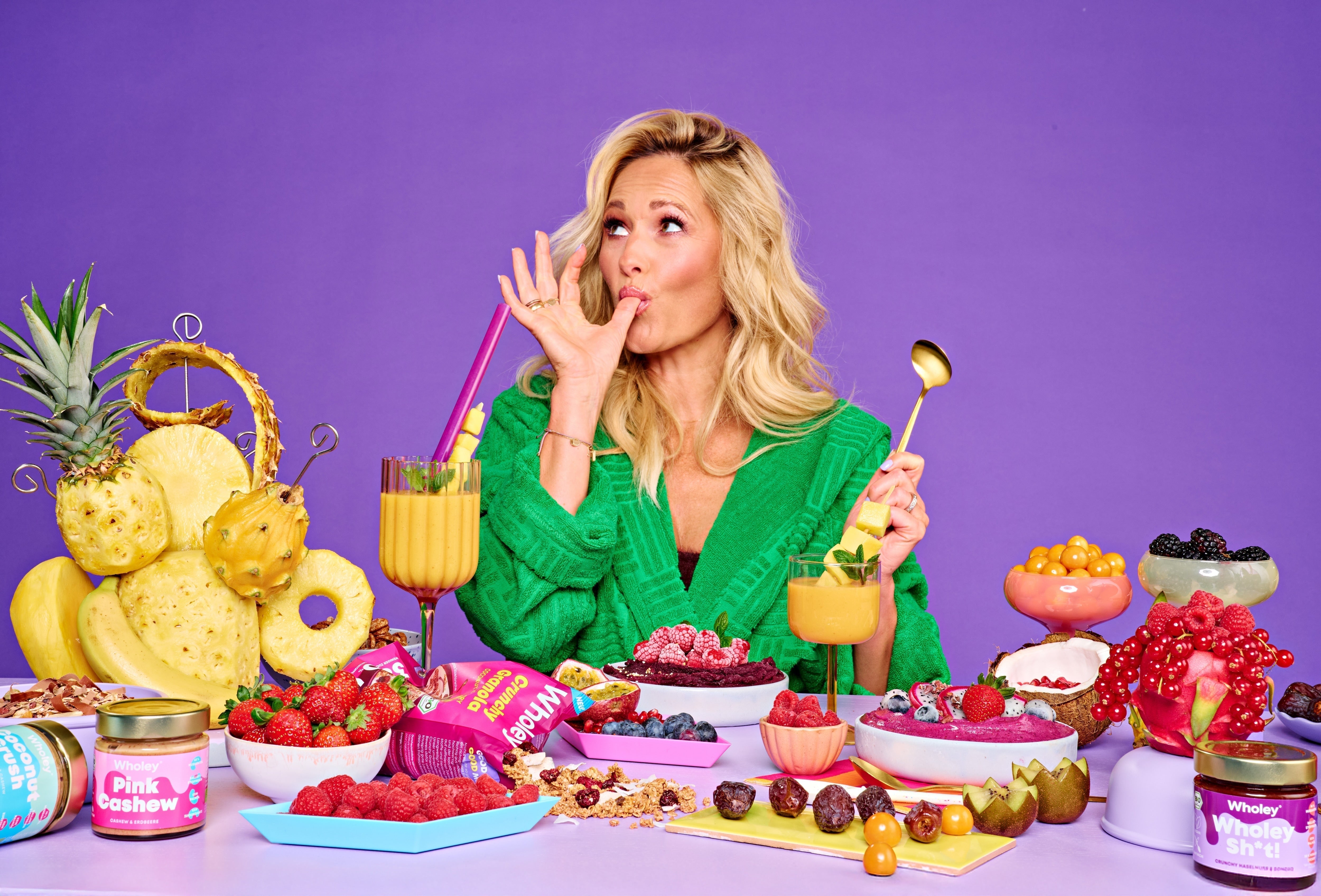 Helene Fischer im grünen Bademantel: Der Dreh fürs Next- Generation Breakfast von Wholey macht ihr sichtlich Spaß