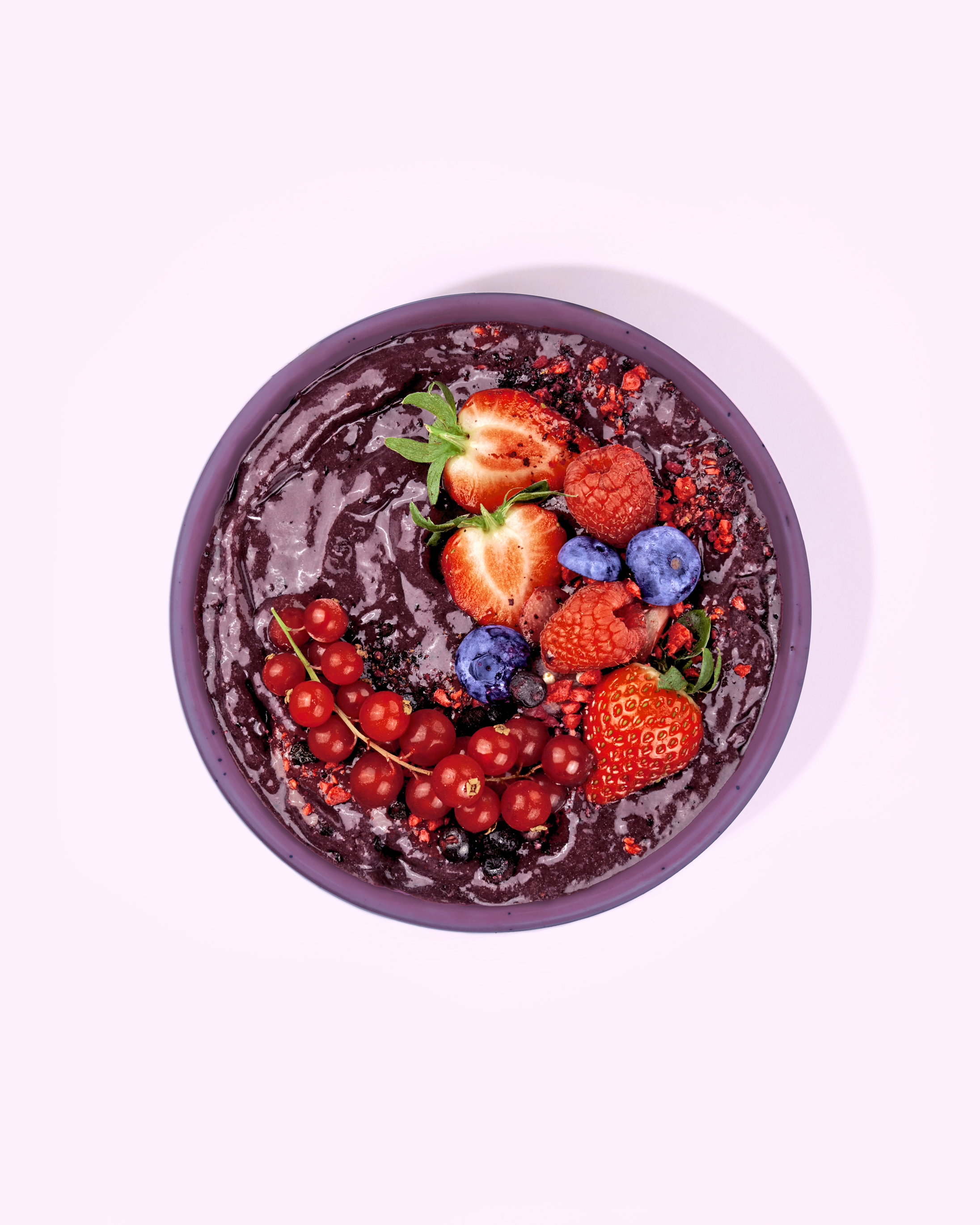 Bowl aus Açaí Drops mit Toppings